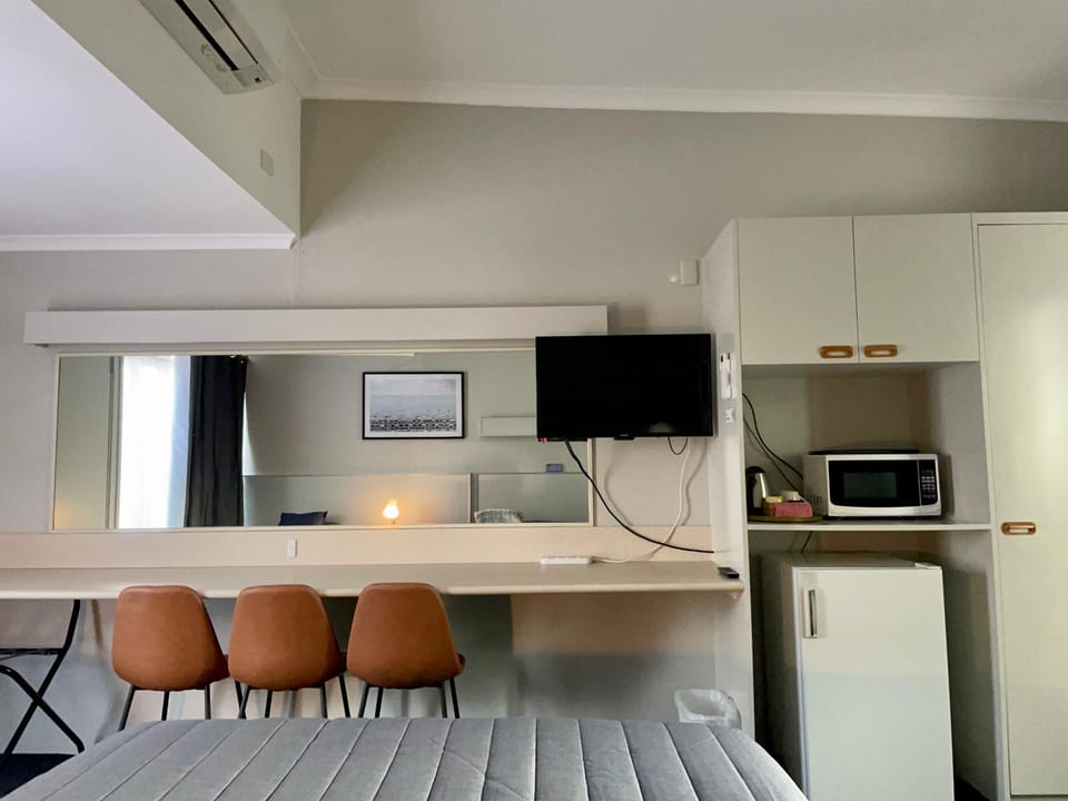 TV and multimedia, minibar
