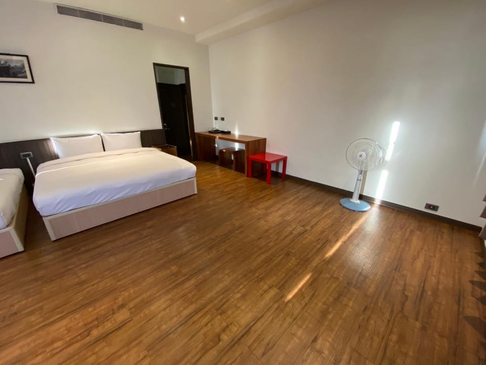 Bed, Photo of the whole room