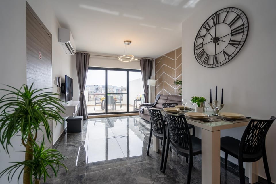 Balcony/Terrace, Living room