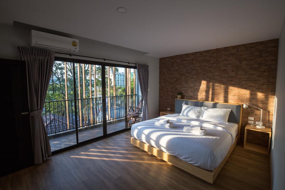 Bed, View (from property/room), Balcony/Terrace, Bedroom