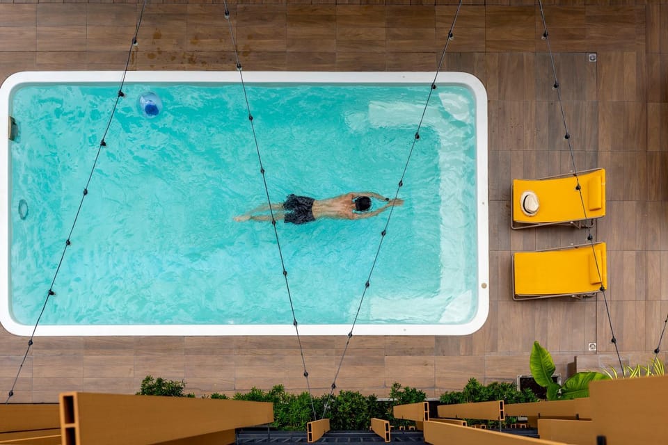 Swimming pool