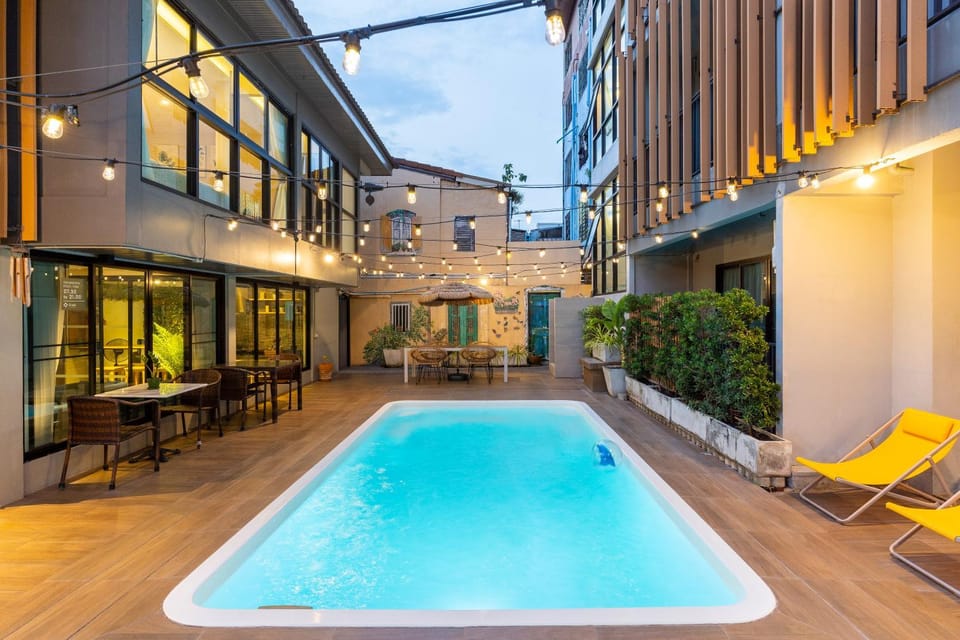 Swimming pool