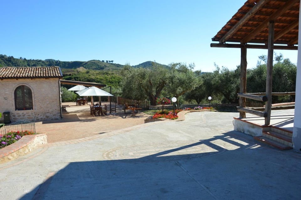 Facade/entrance, Bird's eye view, Floor plan, Garden view, Mountain view