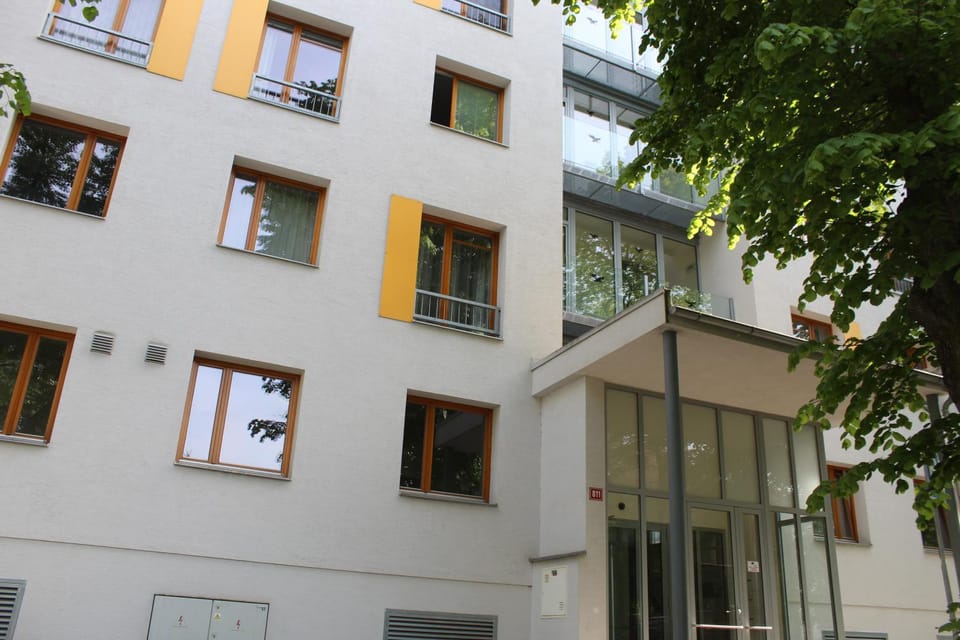Facade/entrance, Decorative detail
