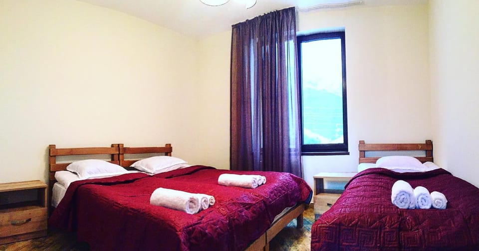 Day, Photo of the whole room
