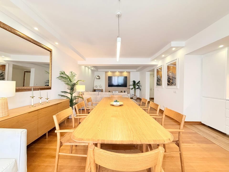 TV and multimedia, Dining area