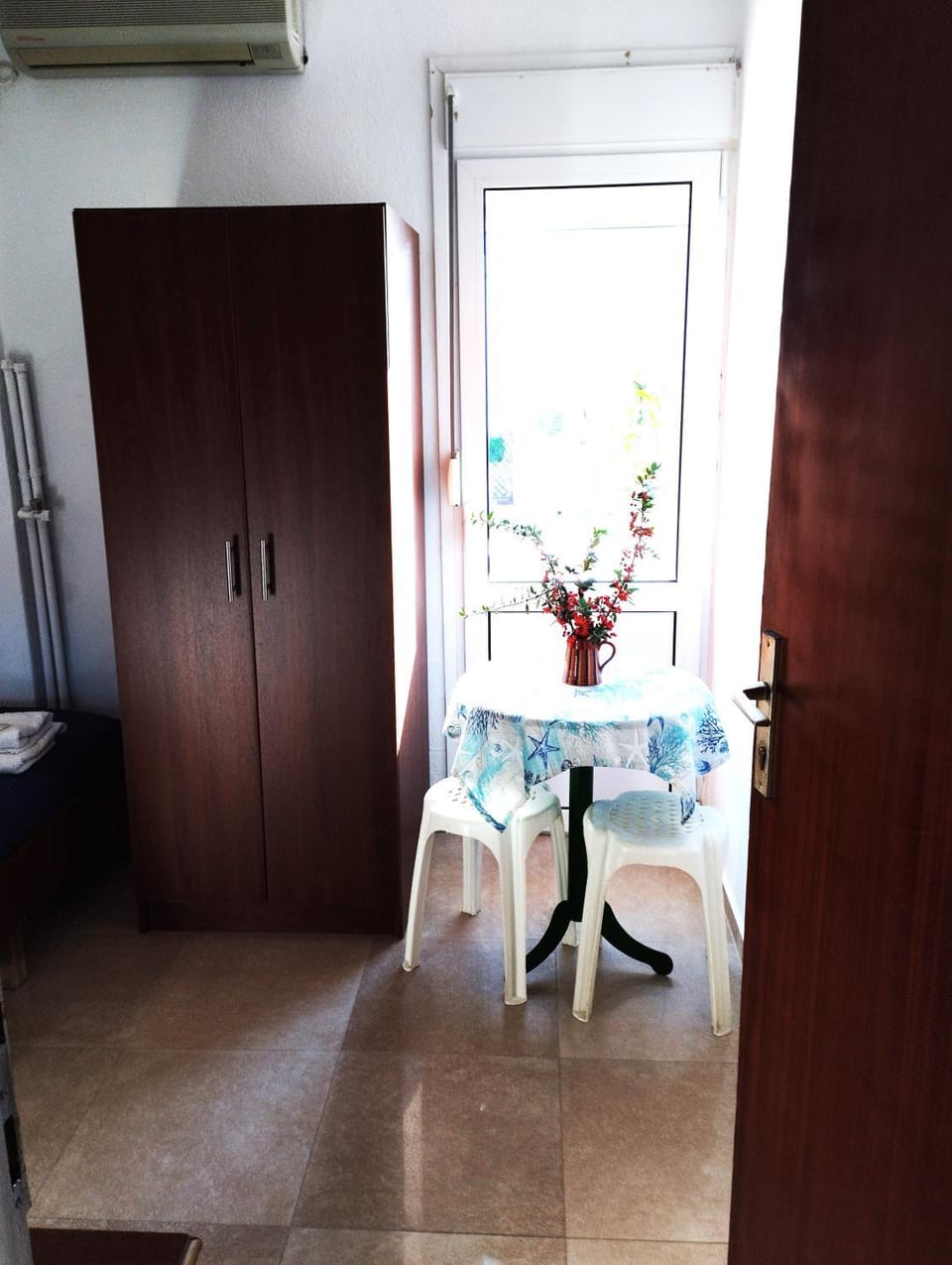 Seating area, wardrobe