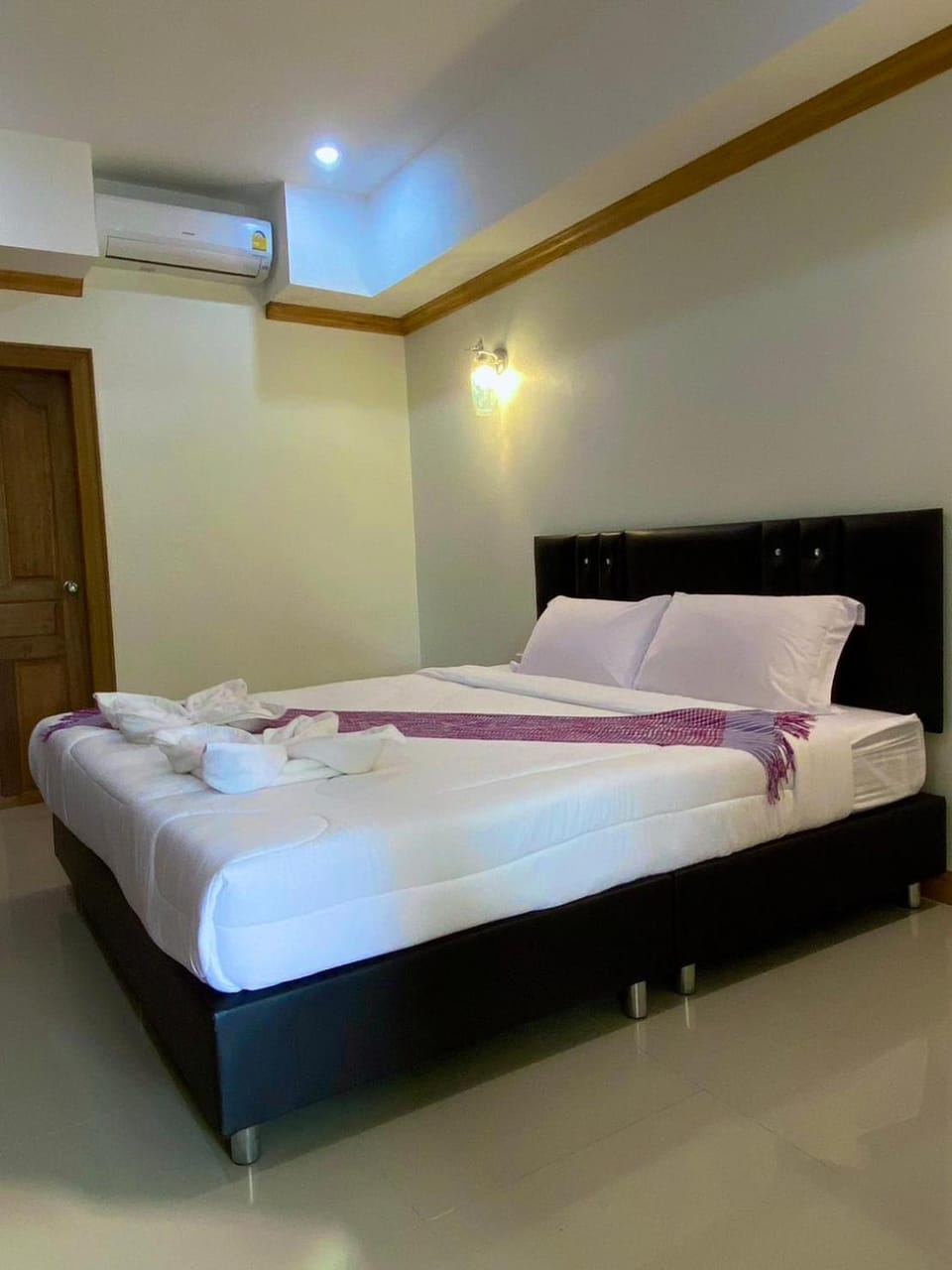 Parada Place Inn in Laos