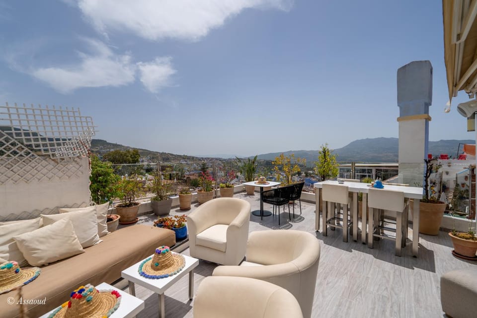 Patio, Internal: Not applicable to any particular room