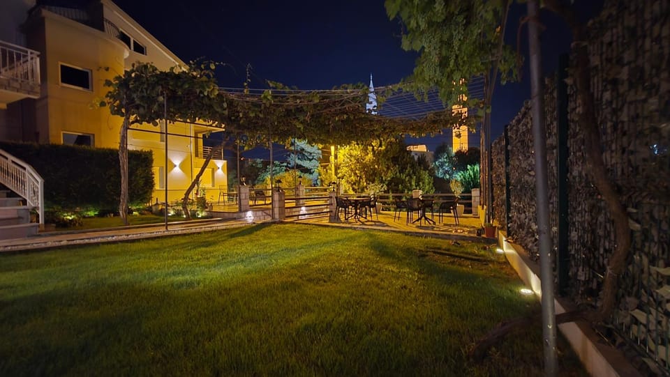 Inner courtyard view