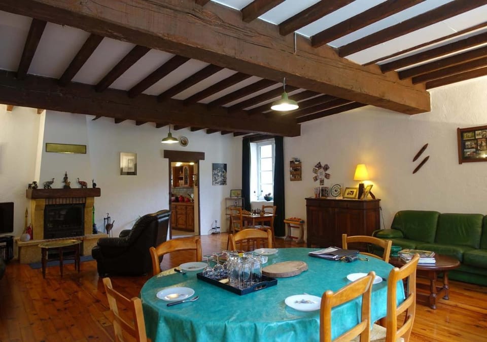 Library, TV and multimedia, Living room, Dining area, Mountain view