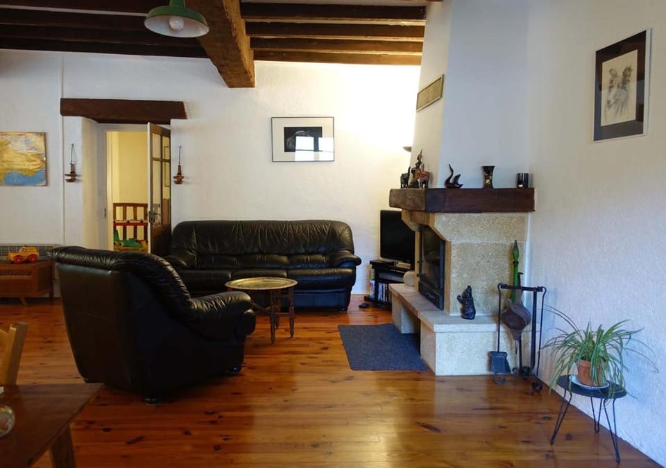 Library, TV and multimedia, Living room, Mountain view