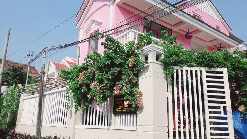 Property building, Day, Garden, Garden view