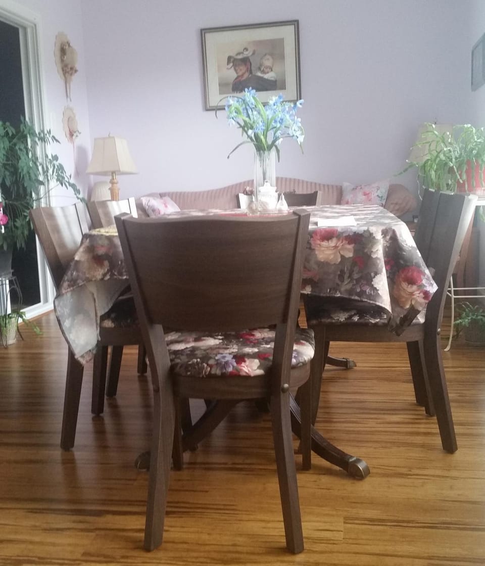 Dining area, Internal: Not applicable to any particular room