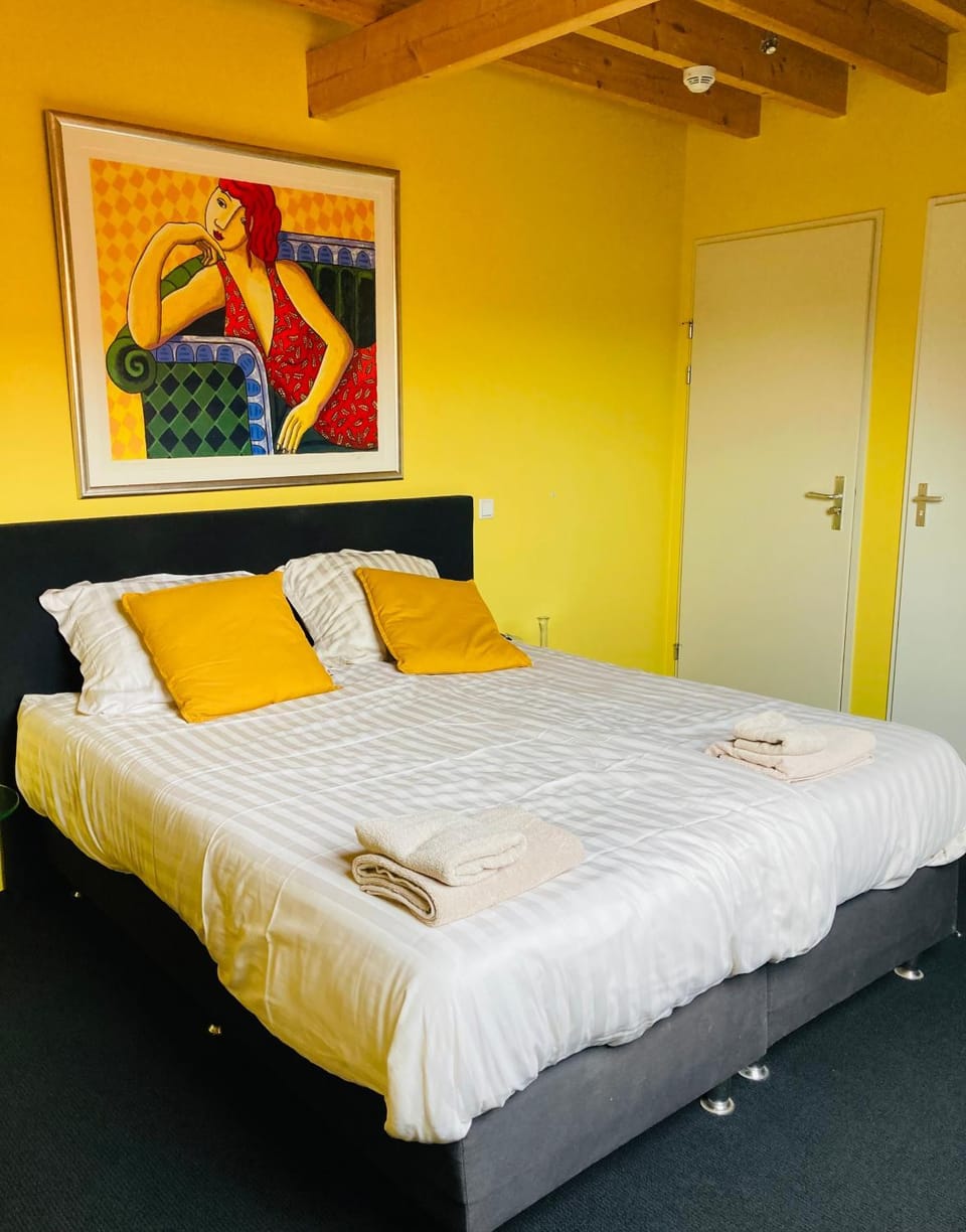 Logerij De Schuur Bed and Breakfast in Zeeland, Netherlands