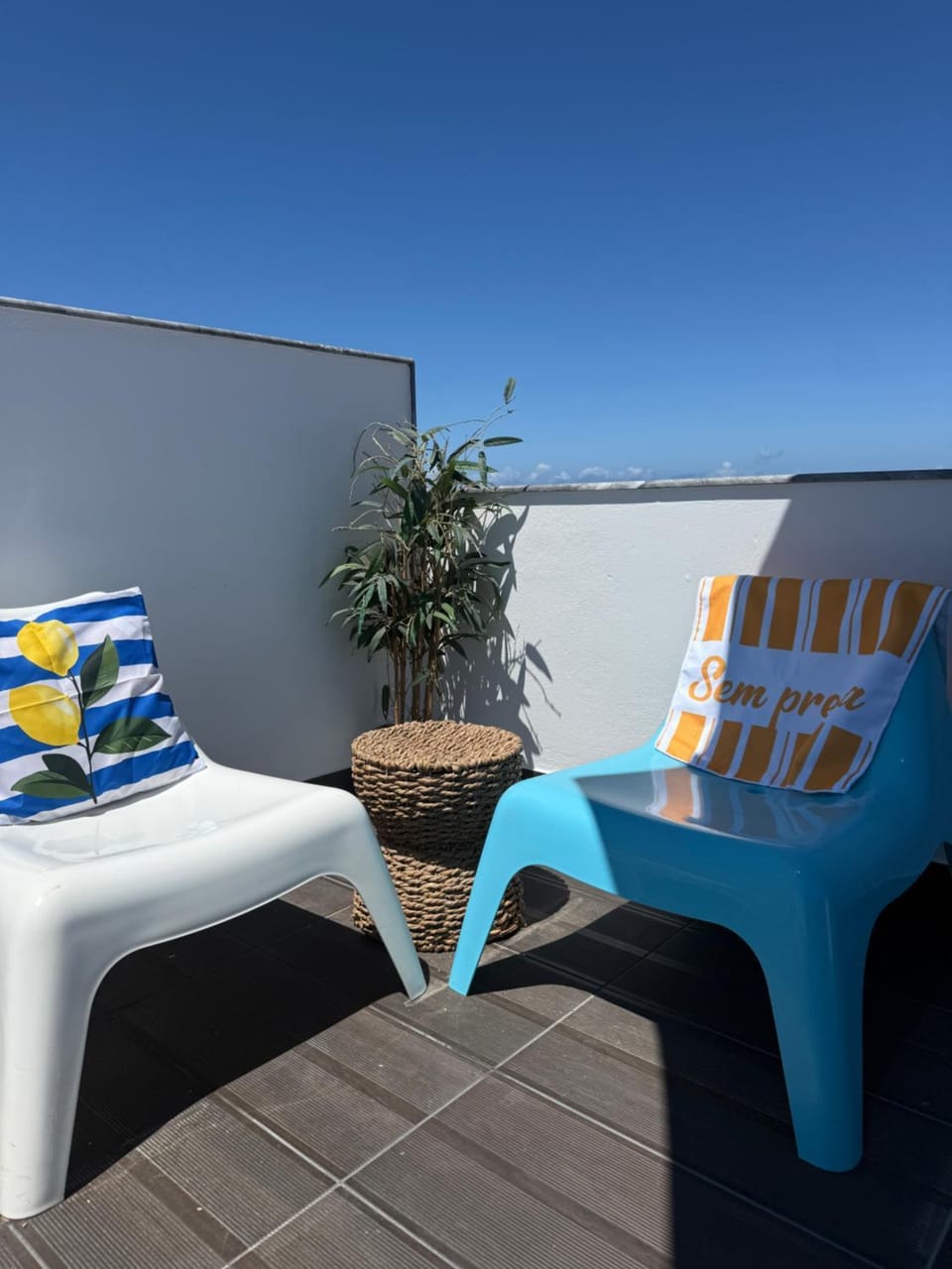 Balcony/Terrace, Decorative detail, Sea view
