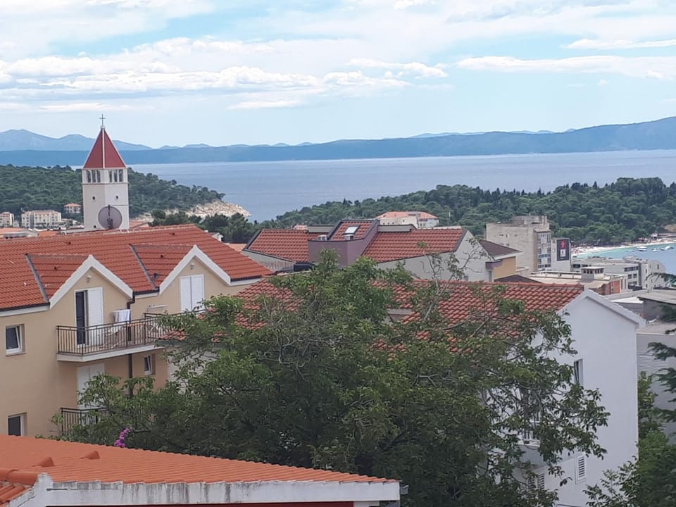 City view, Sea view