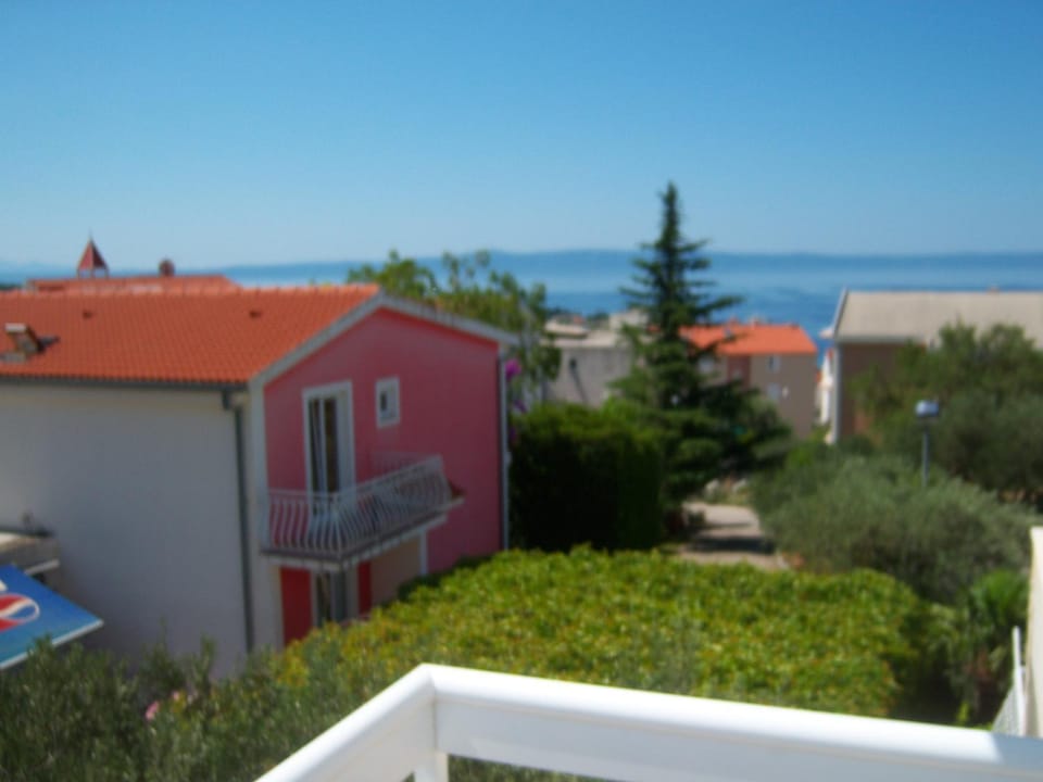 Neighbourhood, Natural landscape