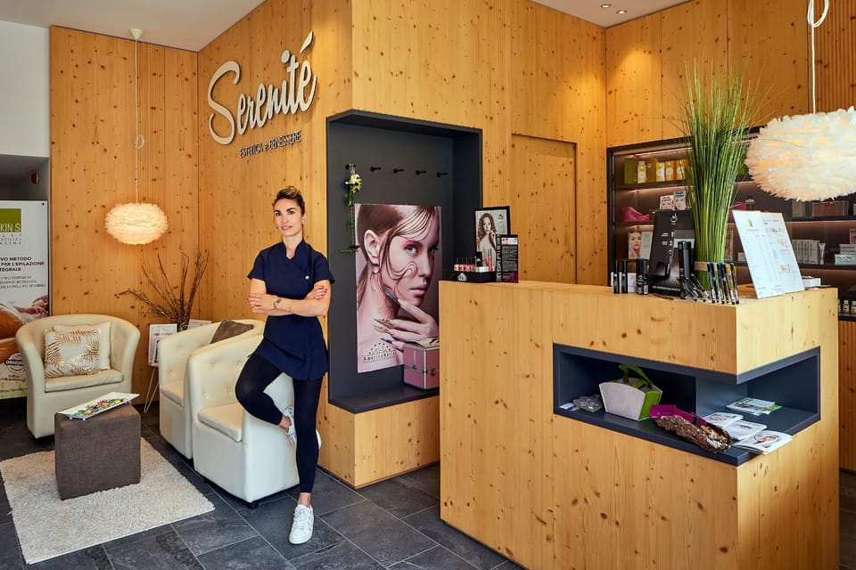 Staff, People, Spa and wellness centre/facilities, Family