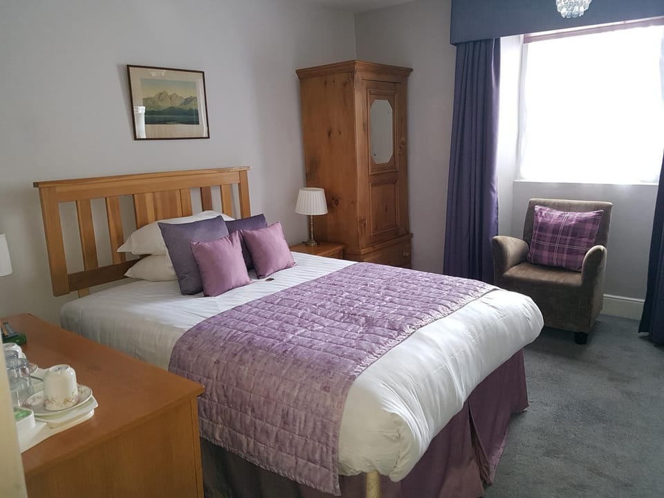 Bed, Coffee/tea facilities, Photo of the whole room, Seating area, Bedroom, wardrobe