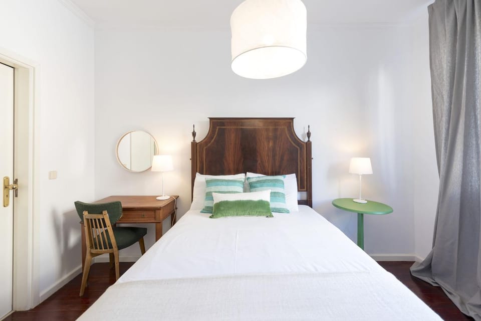 Foz Beach Apartment w Sea Views by LovelyStay Apartment in Porto