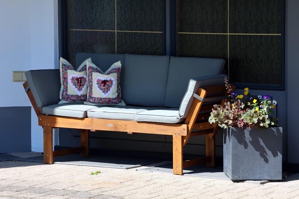 Patio, Facade/entrance, Seating area, Garden view