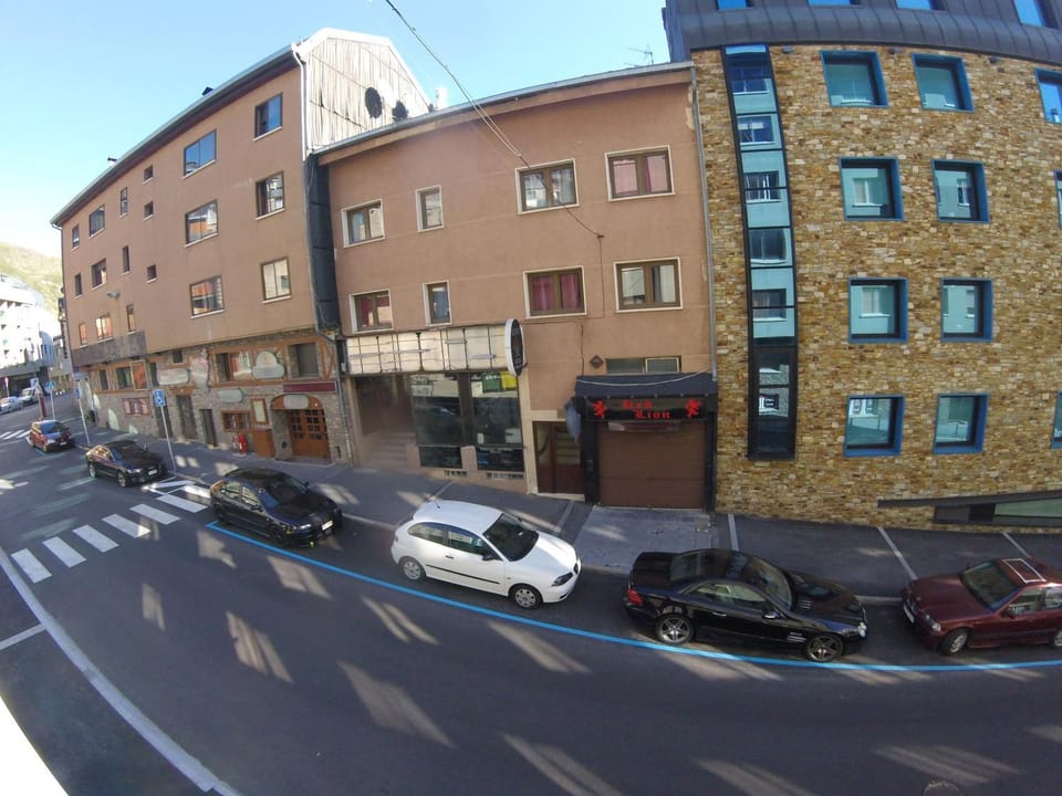City view, Street view