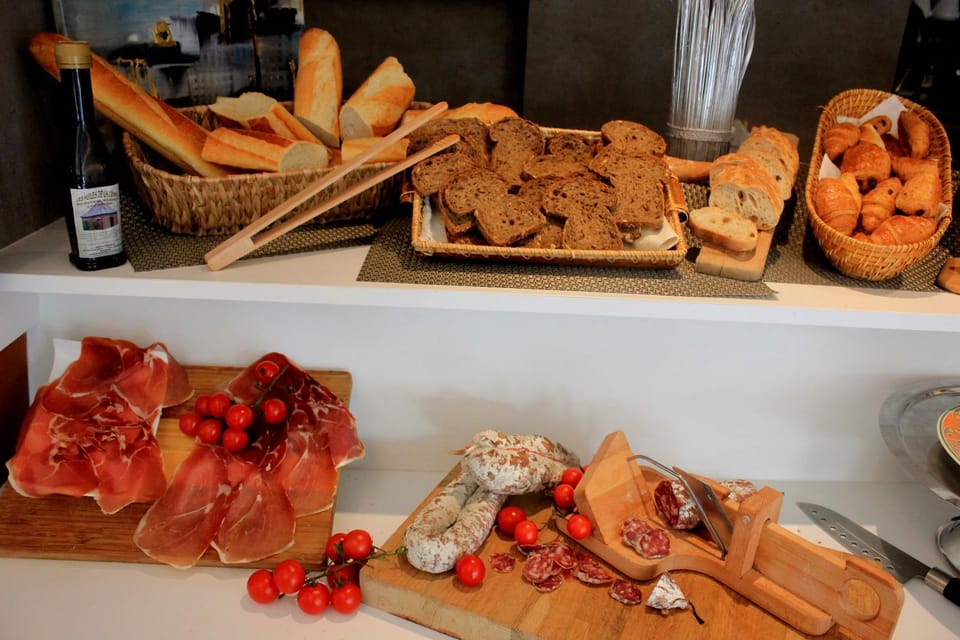 Continental breakfast