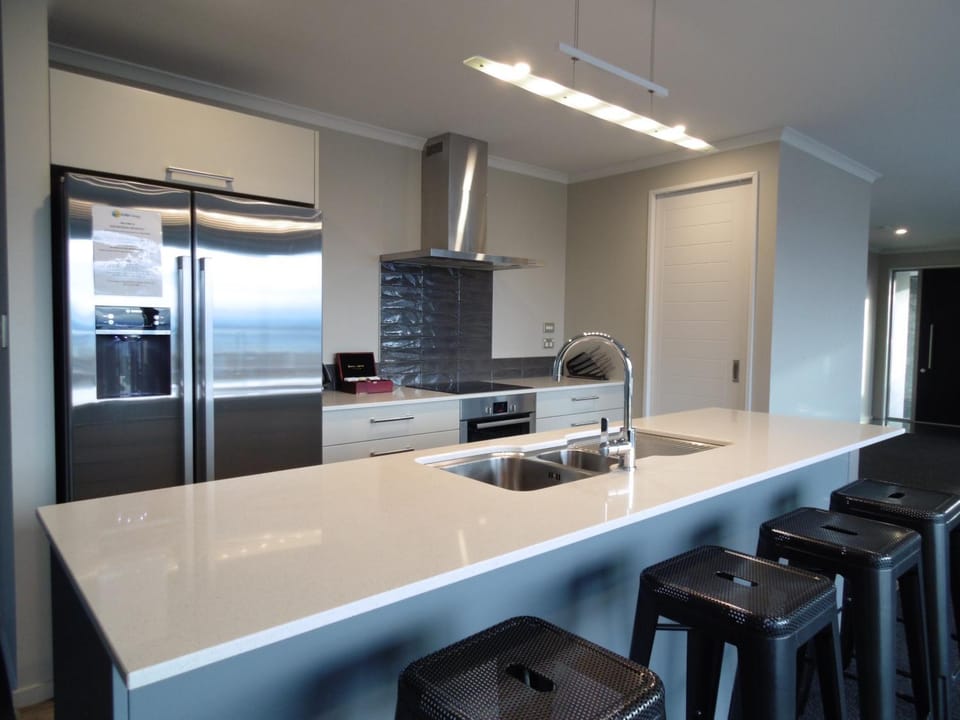 Kitchen or kitchenette, Decorative detail