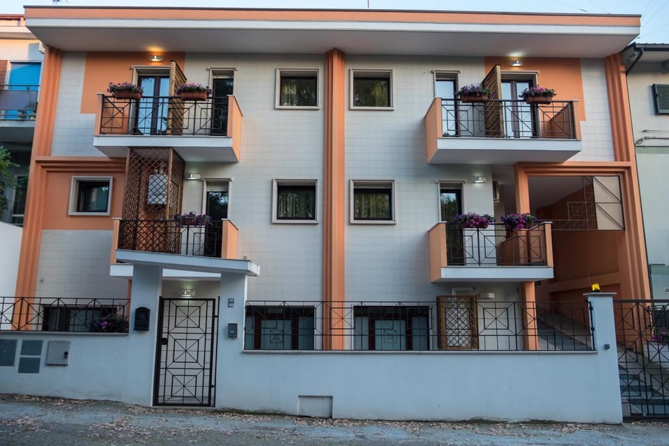 Property building, Facade/entrance, View (from property/room)