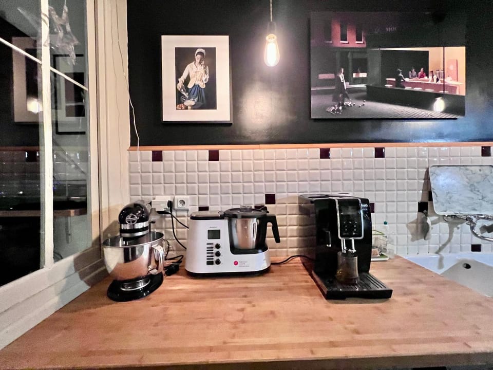 Au Petit Bonheur Bed and Breakfast in Bordeaux