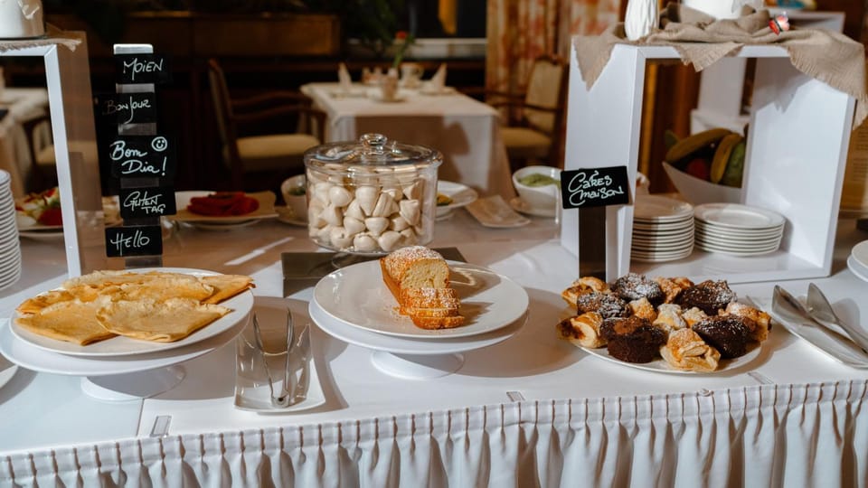 Buffet breakfast