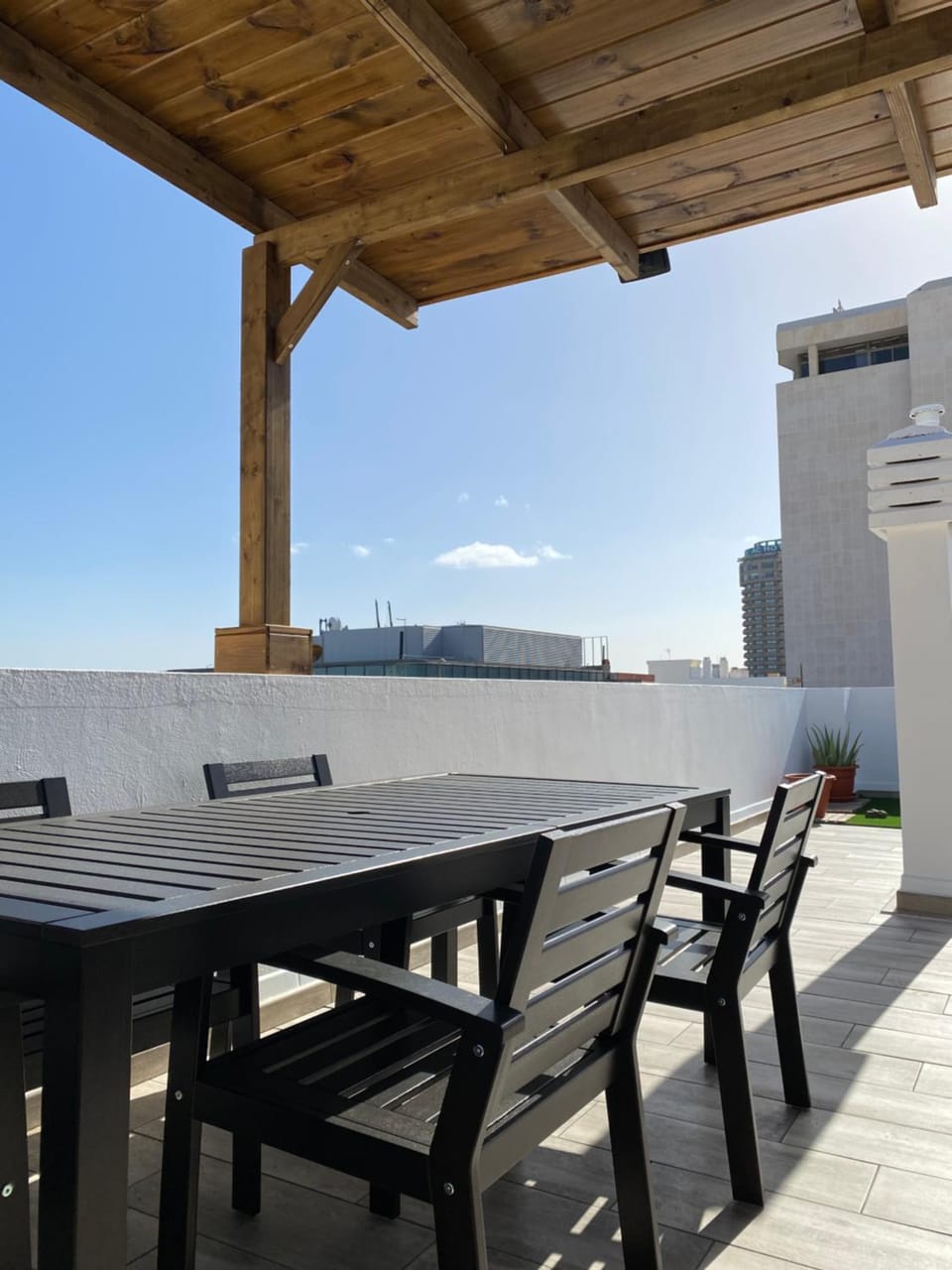 Holiday Home & Rooftop Lounge Apartment in Las Palmas de Gran Canaria
