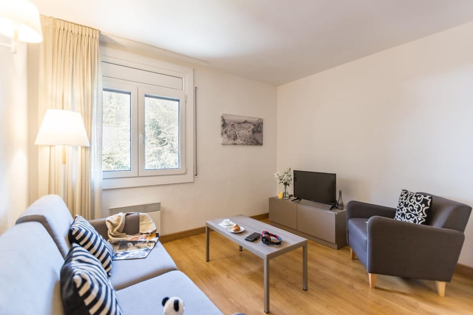 Dining area, Bedroom
