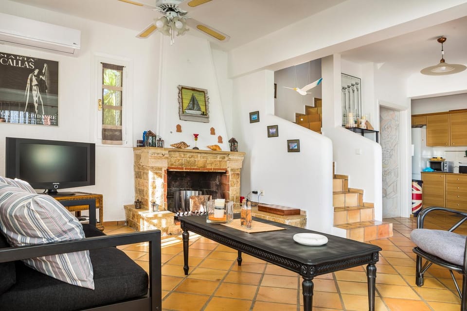 Bee's Knees Retreat Villa in Cephalonia