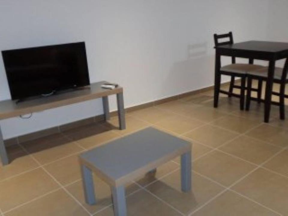 Communal lounge/ TV room, Dining area