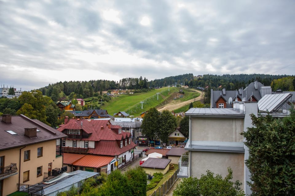 Neighbourhood, City view, Mountain view