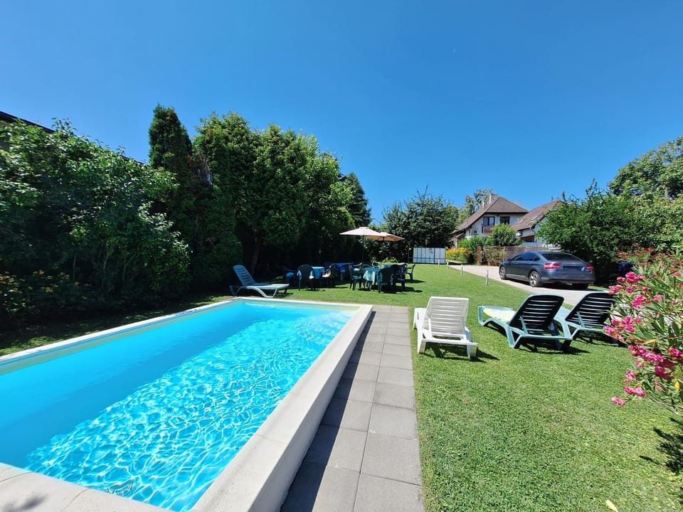 Property building, Swimming pool