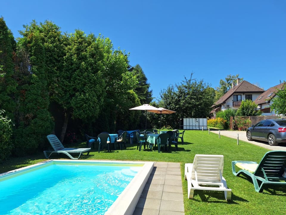 Property building, Swimming pool