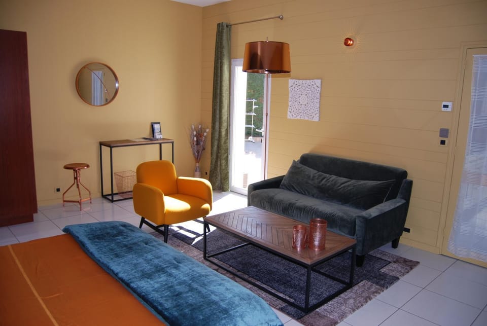 Living room, Bedroom
