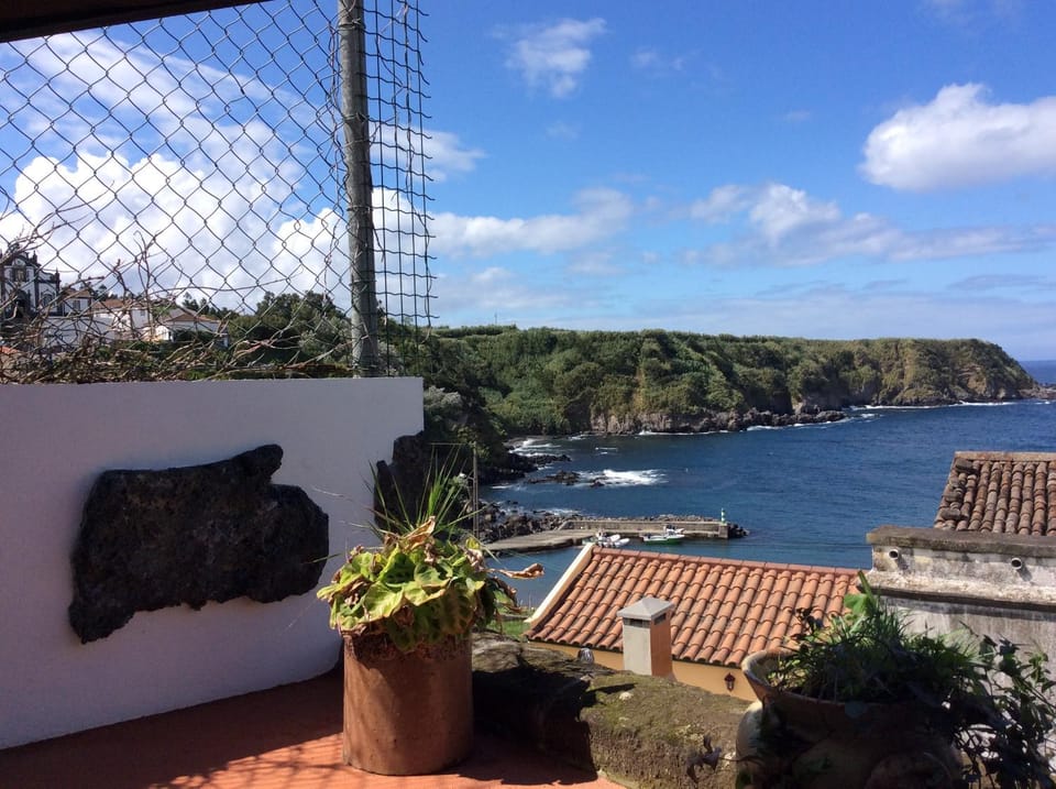 Ribeirinha House House in Azores District