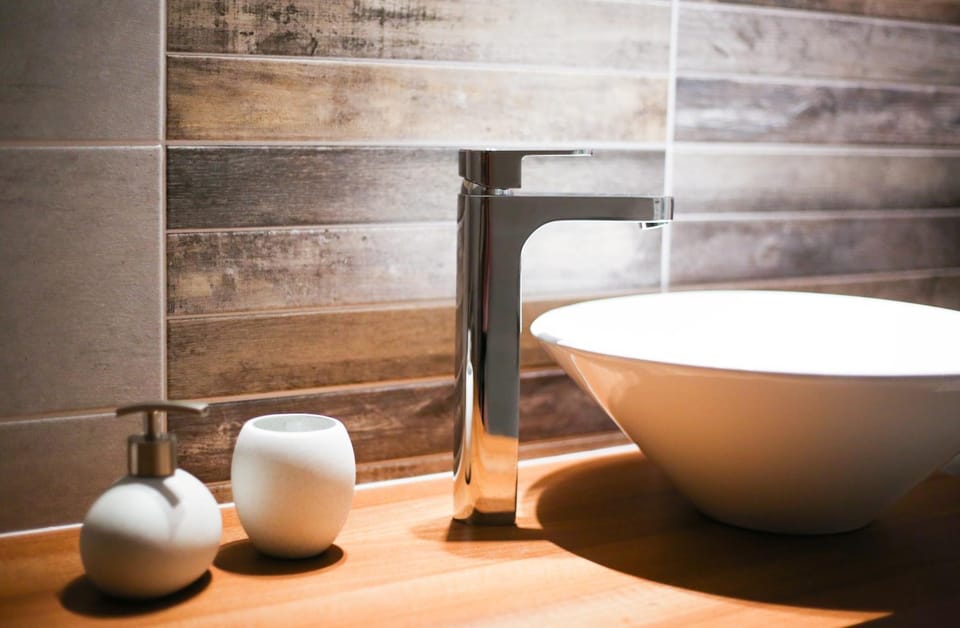 Bathroom, Decorative detail