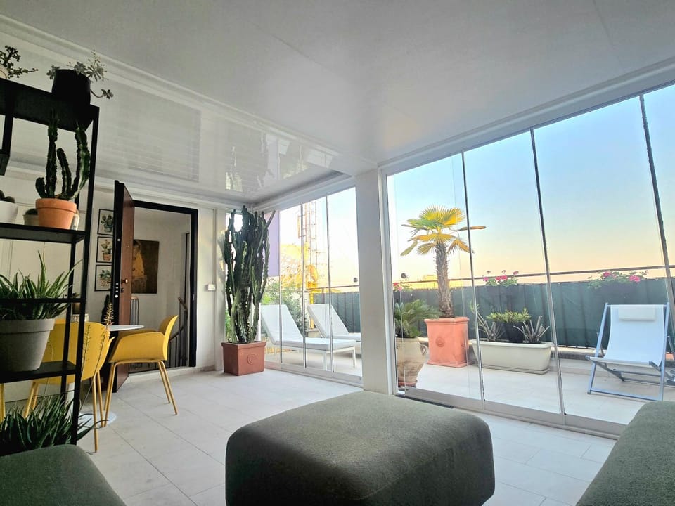 Patio, Balcony/Terrace, Seating area