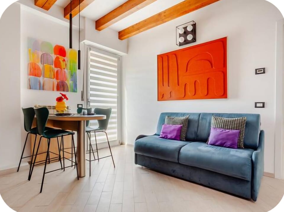Navigli-Bocconi roof terrace apartment Apartment in Milan