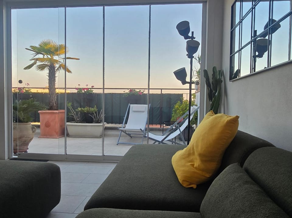 Day, View (from property/room), Balcony/Terrace, Seating area