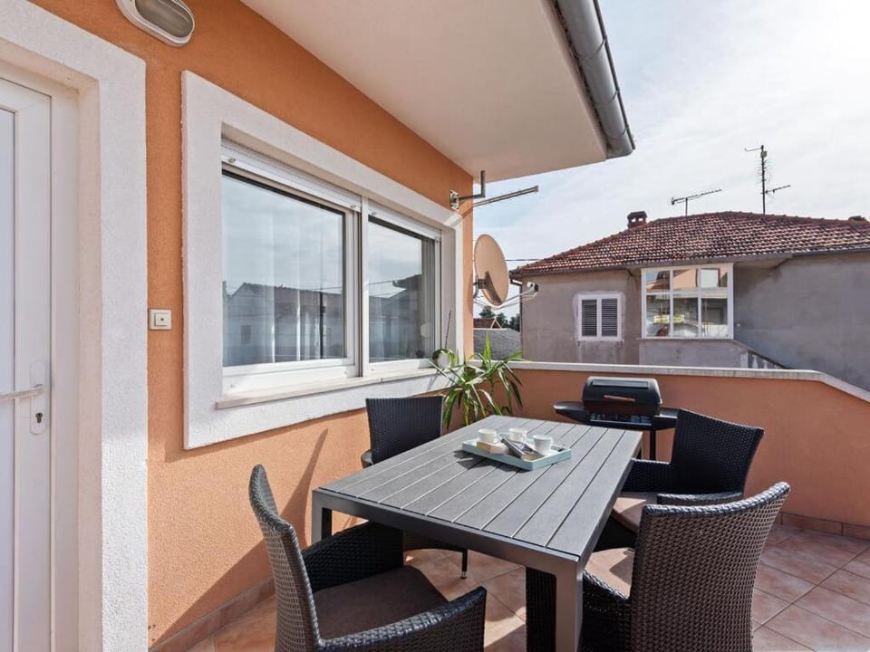 Apartment Nikoleto Apartment in Zadar