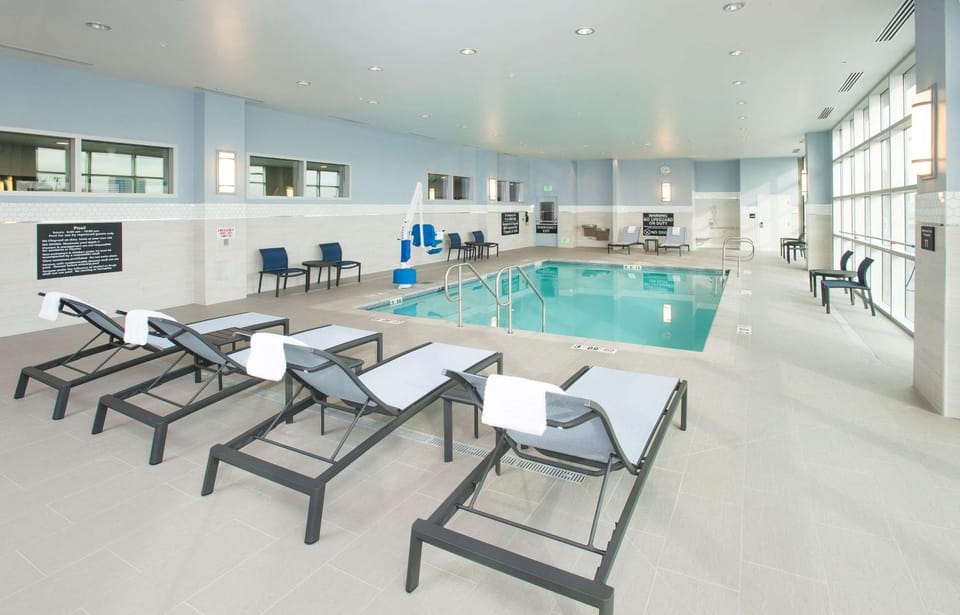 Pool view, Swimming pool