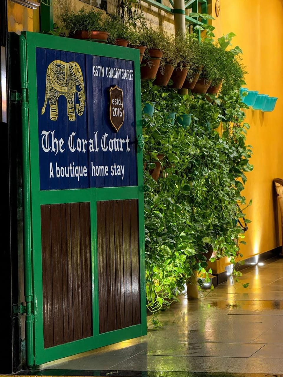 The Coral Court Homestay Vacation rental in Agra
