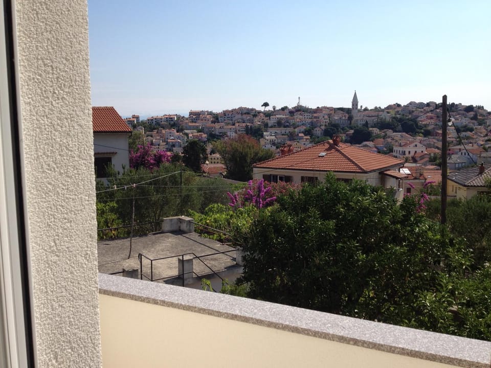 Balcony/Terrace, City view, Garden view