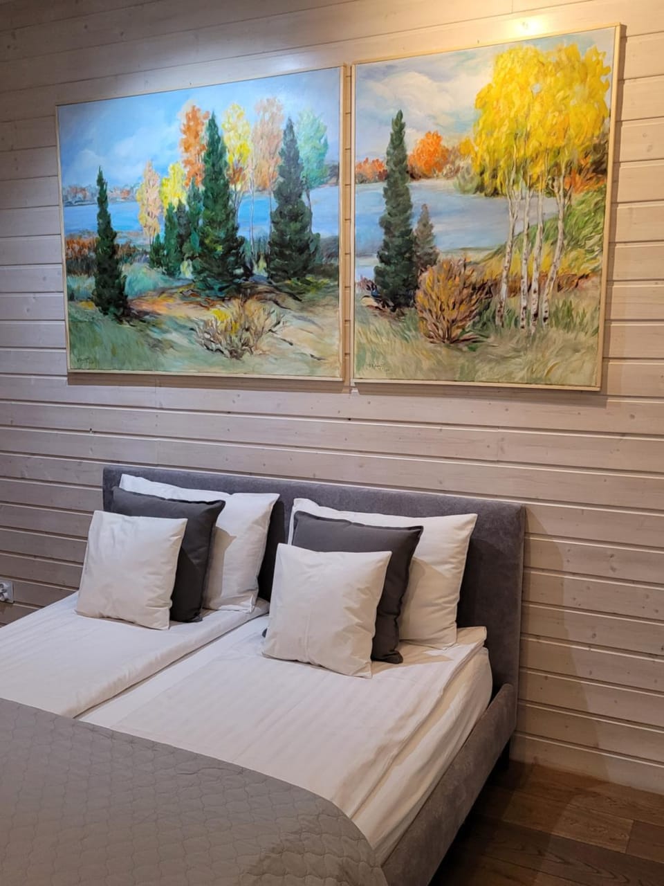 Bed, Photo of the whole room, Decorative detail, Bedroom